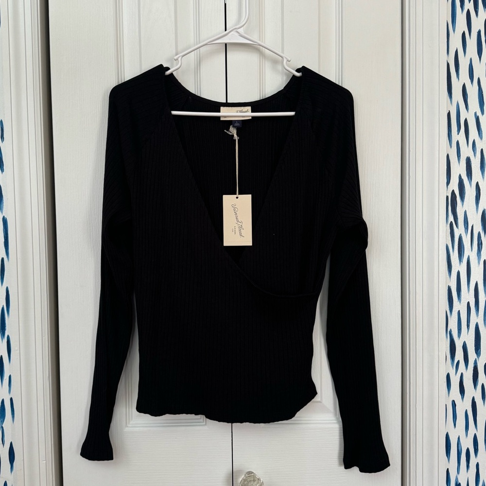 Brand New! Universal Thread Women’s Black Ribbed Wrap Top - Size Large